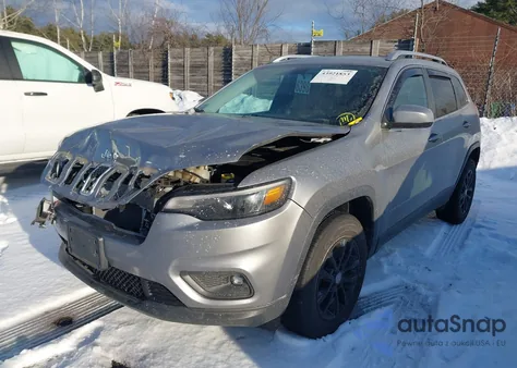2019 Jeep Cherokee Latitude 4X4 from USA, damaged, VIN 1C4PJMCX7KD125357